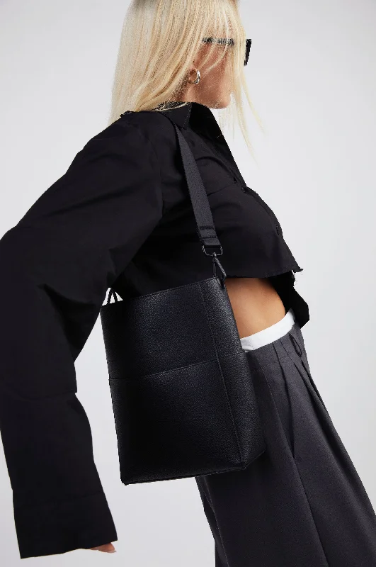 Dressing Tips BOXY TOTE