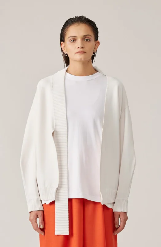 Classic Style KAAM | White Cardigan