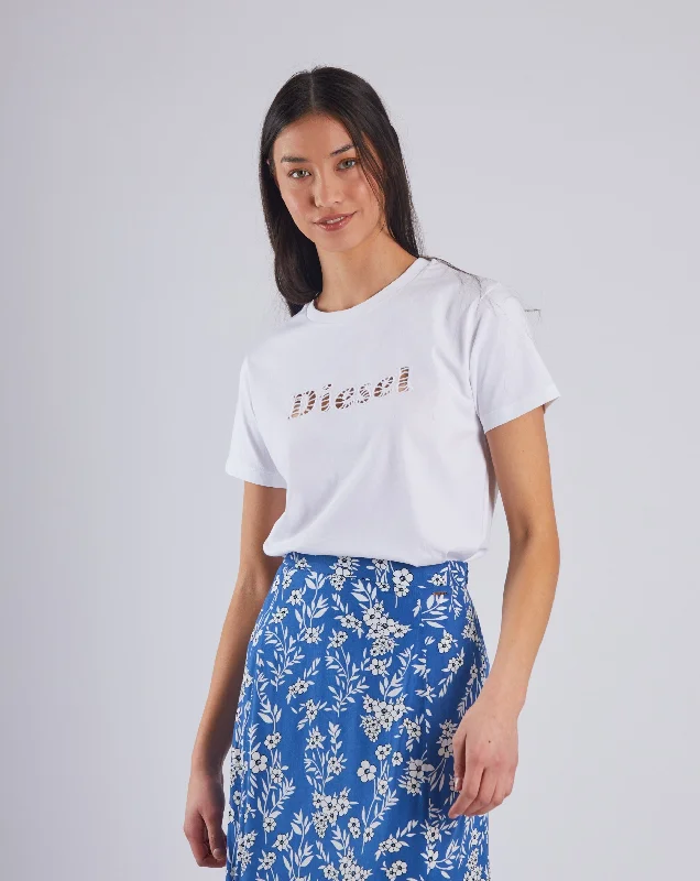 Thin Design Gerda Tee Dove White