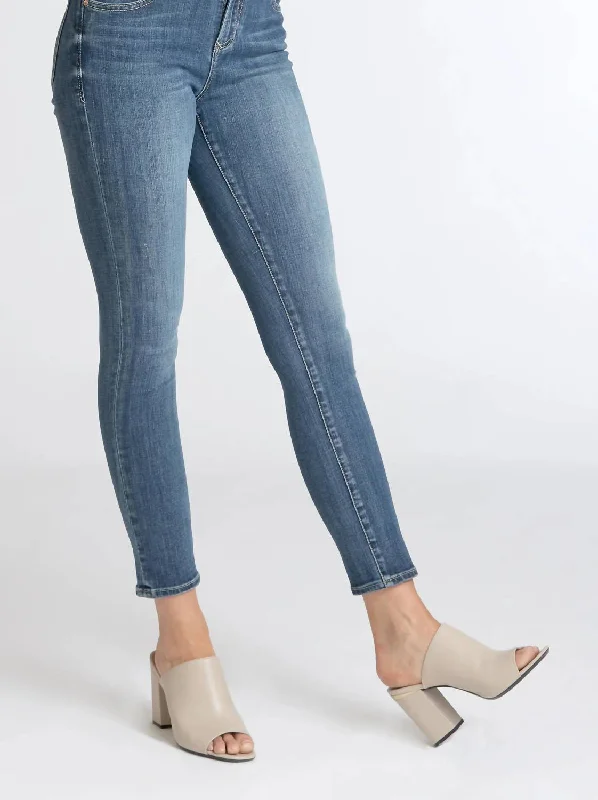 Alice style Gisele Skinny Jeans In Brooklyn
