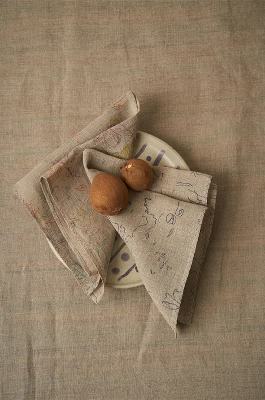 Retro Design TABLE NAPKIN SET