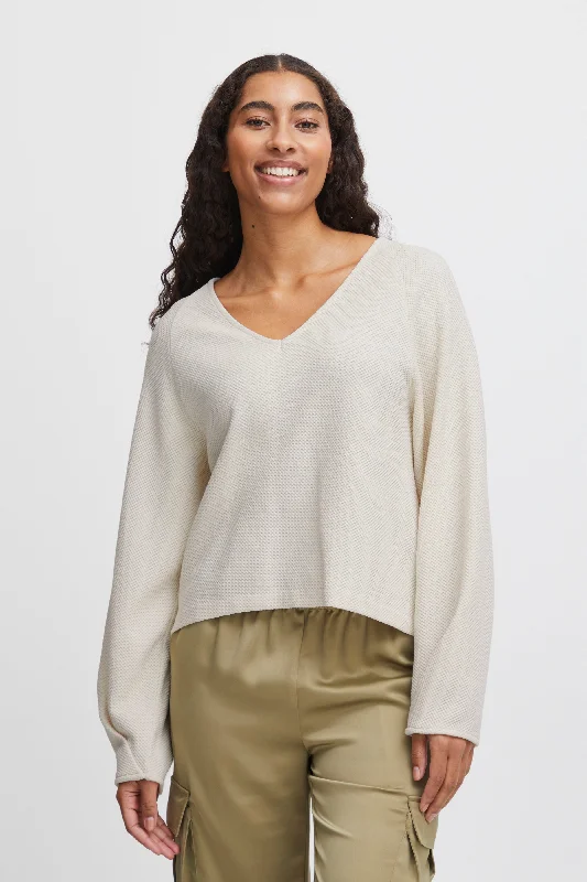 Cozy Layers B.Young Romo Sweater