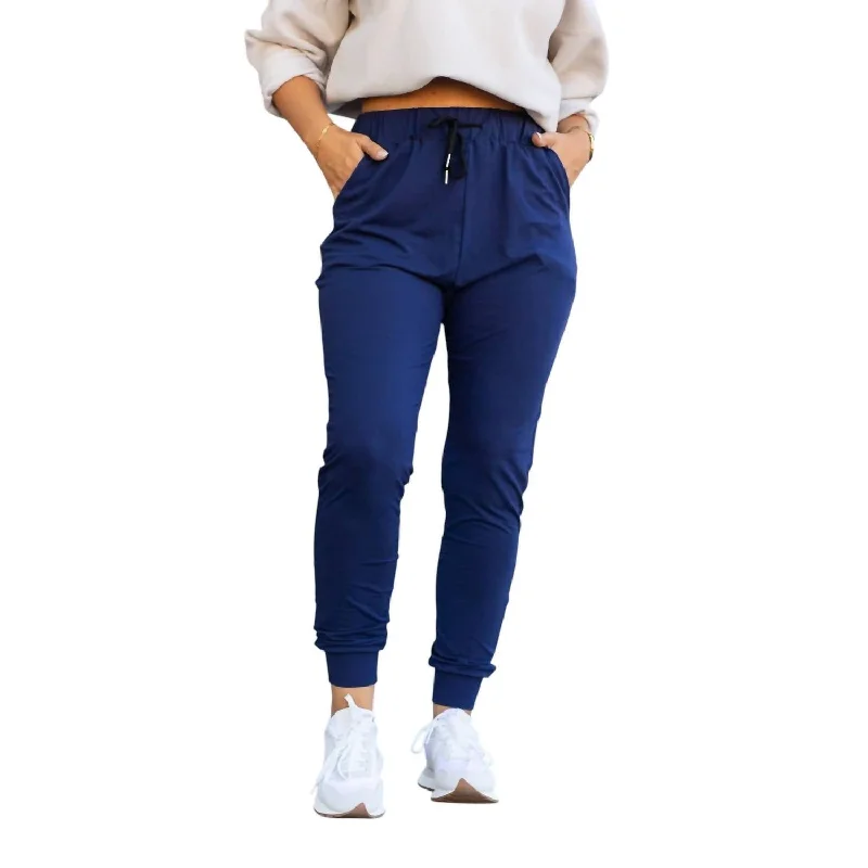Design Perception Nora Joggers In Navy
