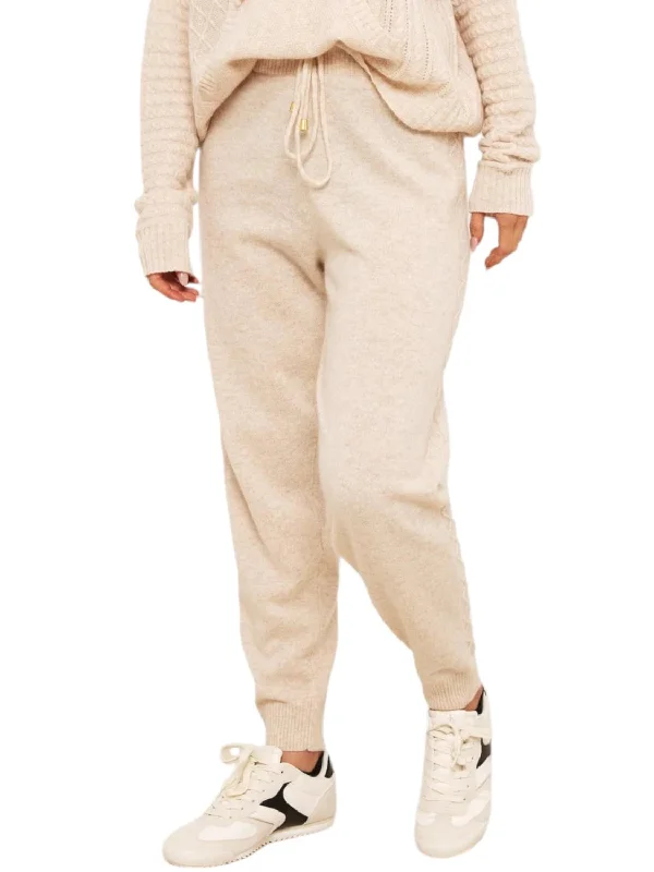 Exquisite Design Luxe Cable Jogger In Cygnet