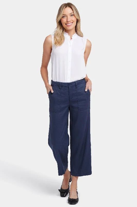 Weekend Style Wide Leg Cargo Capri Pants - Oxford Navy