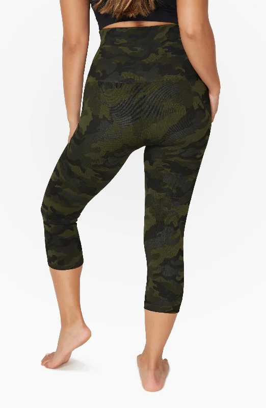 Easygoing Fashion Mother Tucker® Capri Compression Leggings