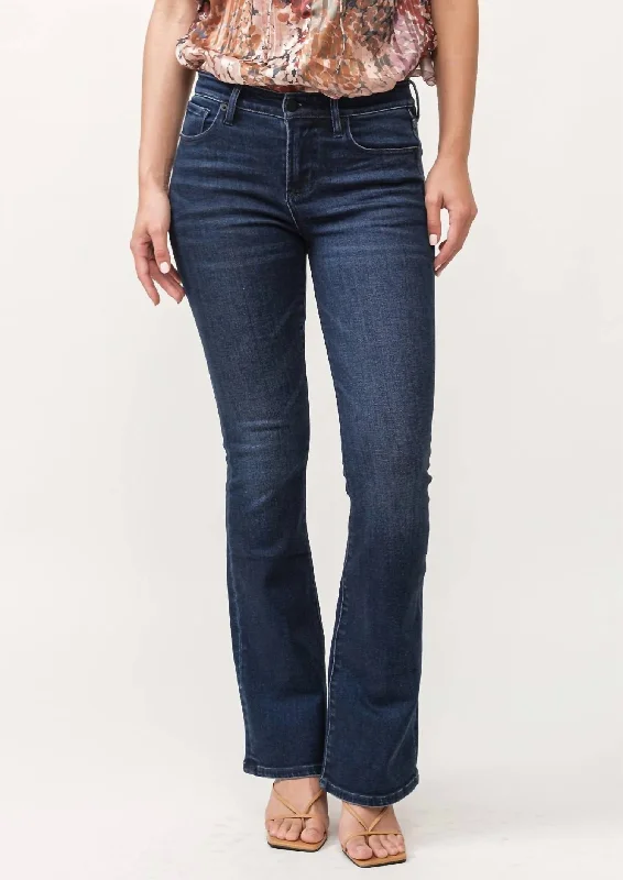 Cozy Layers Jaxtyn Mid Rise Clean Hem Bootcut Jeans In Boston